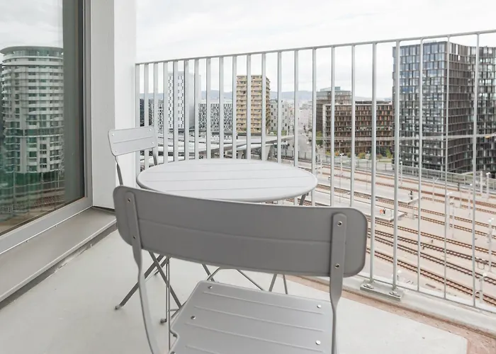 Decorous Cozy View Viena