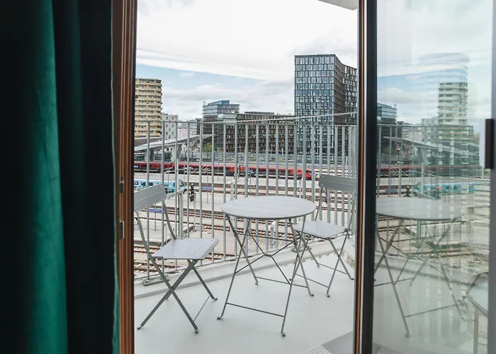 Decorous Cozy View